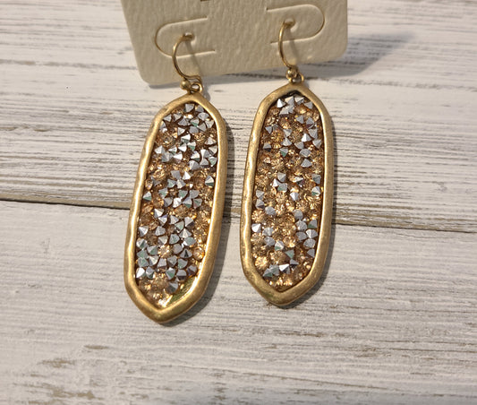 Antiqued Gold Oval Glitter Stone Earrings